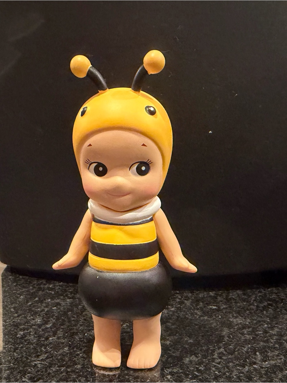 SECRET Bee - Sonny Angel! From Flowers Series. Wonderful collectors item.